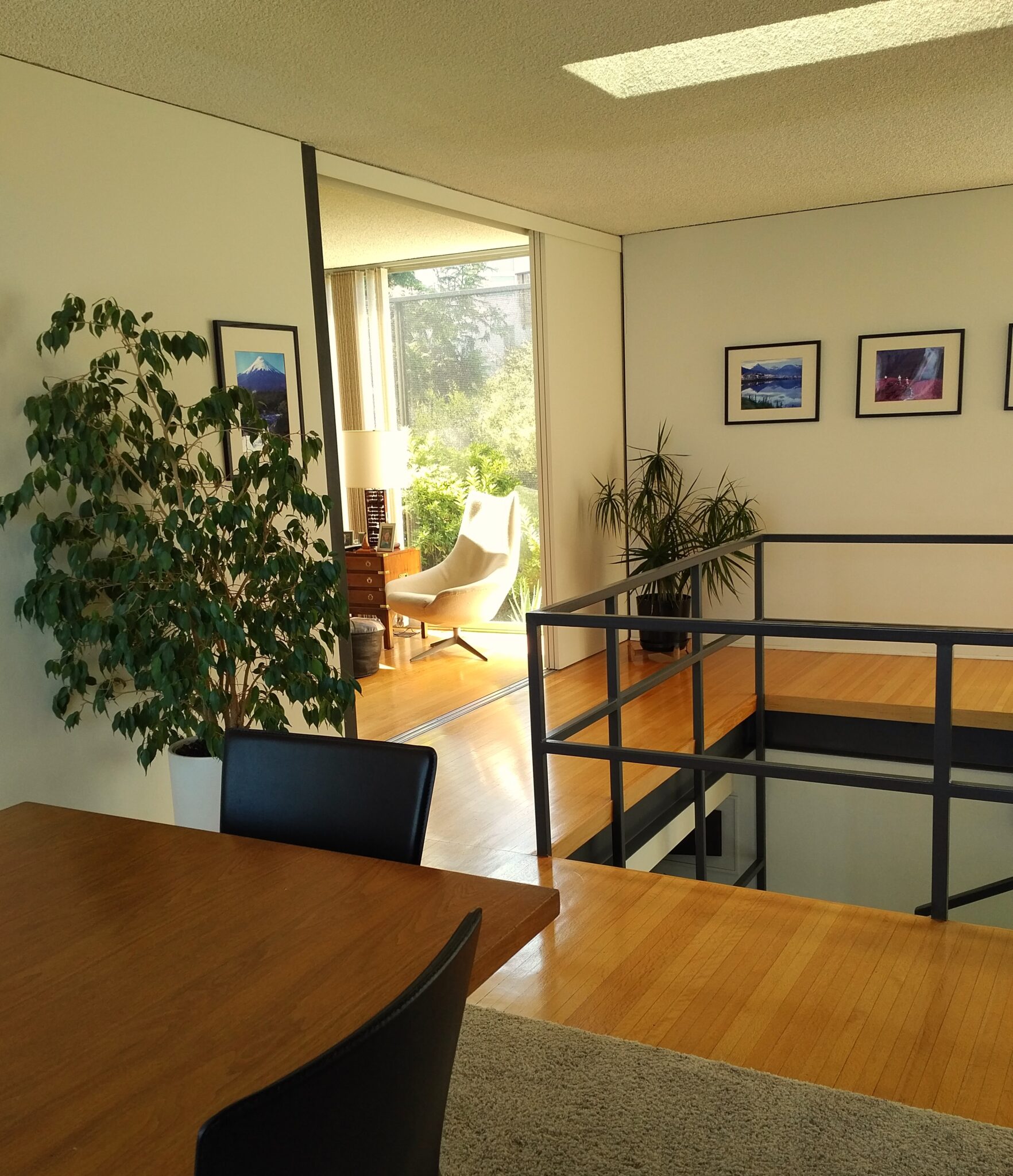 The Beagles House, Designed by Koenig, Is on the Market Circling The News