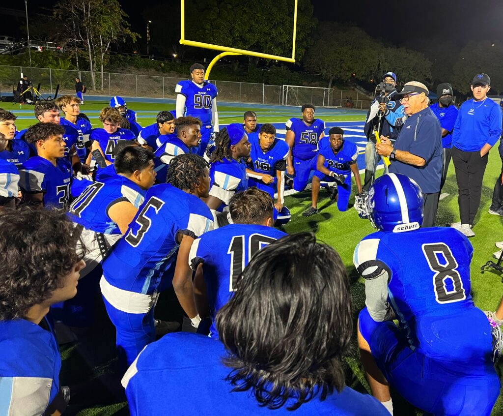 Palisades Win Season Opener 3519 Circling The News