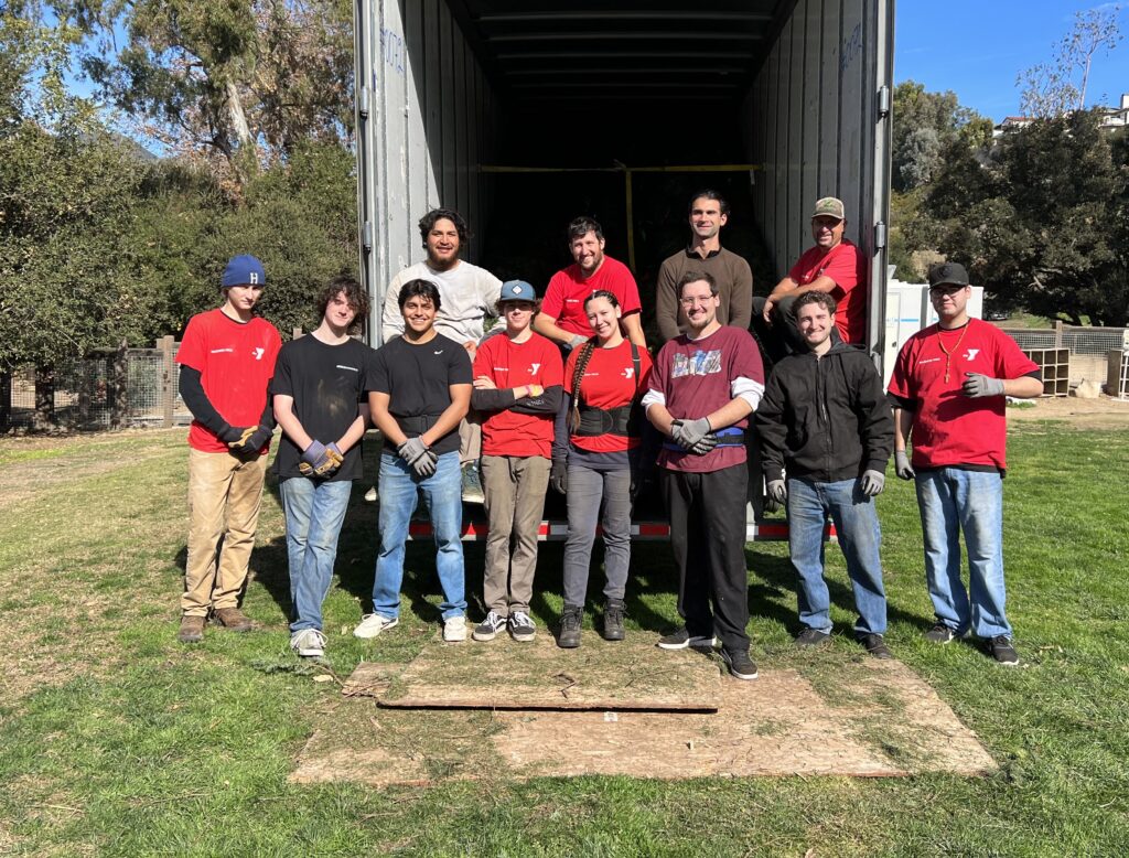 PalisadesMalibu YMCA Christmas Tree Lot Opens December 1 Circling